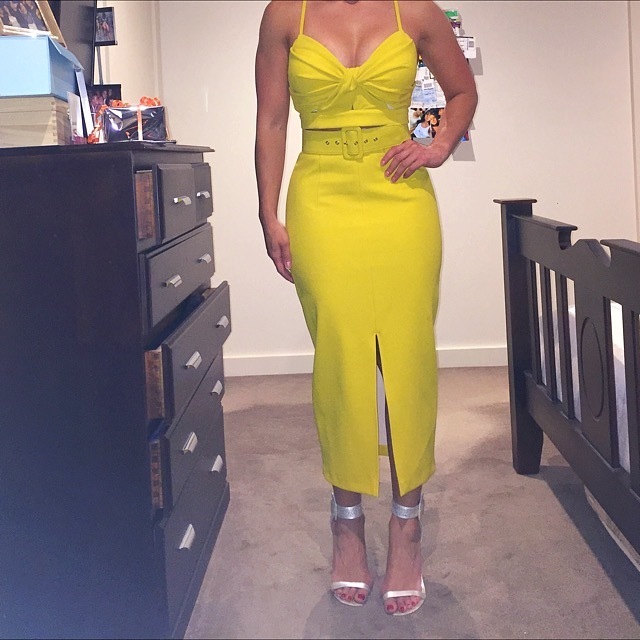 Sheike Yellow for hire