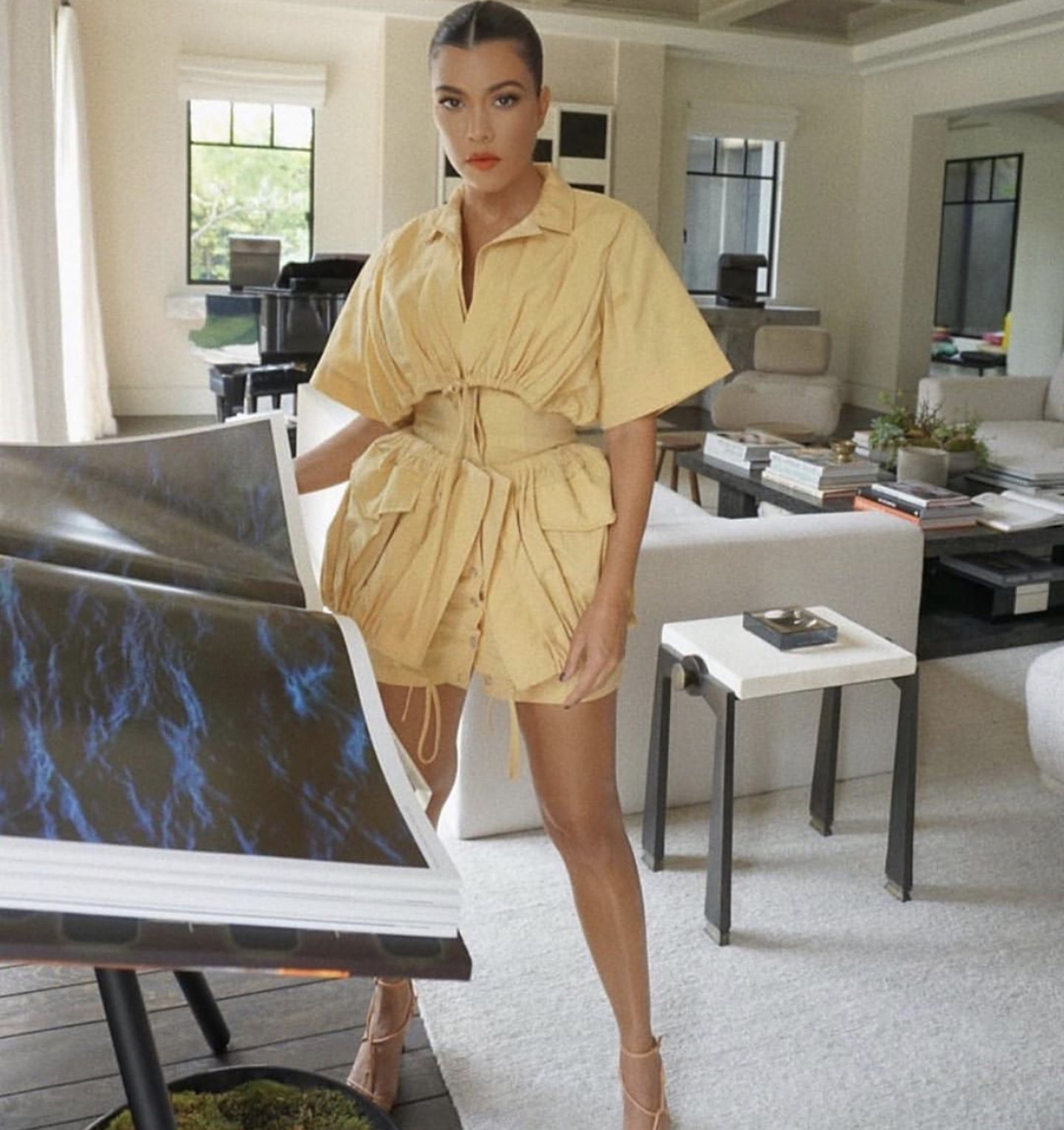 Jacquemus Yellow for hire