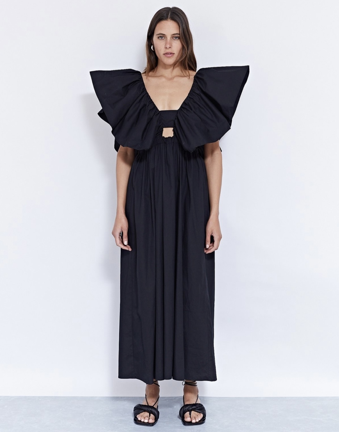 Studio Pfeiffer Black for hire