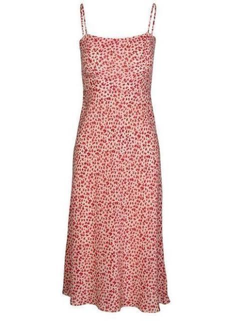 Hire a Realisation Par Amelia (Nudite)