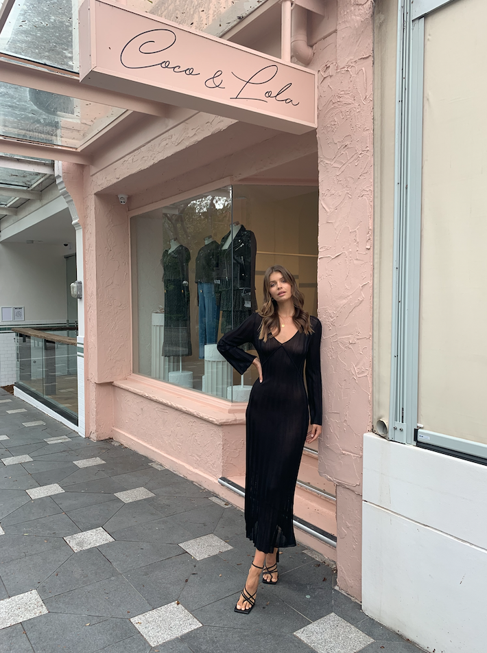 Loan a Sir Aya V Neck Midi Dress