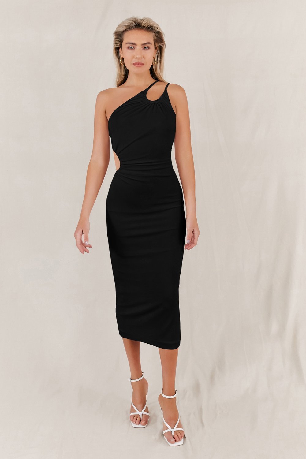 Misha Collection Black to lend
