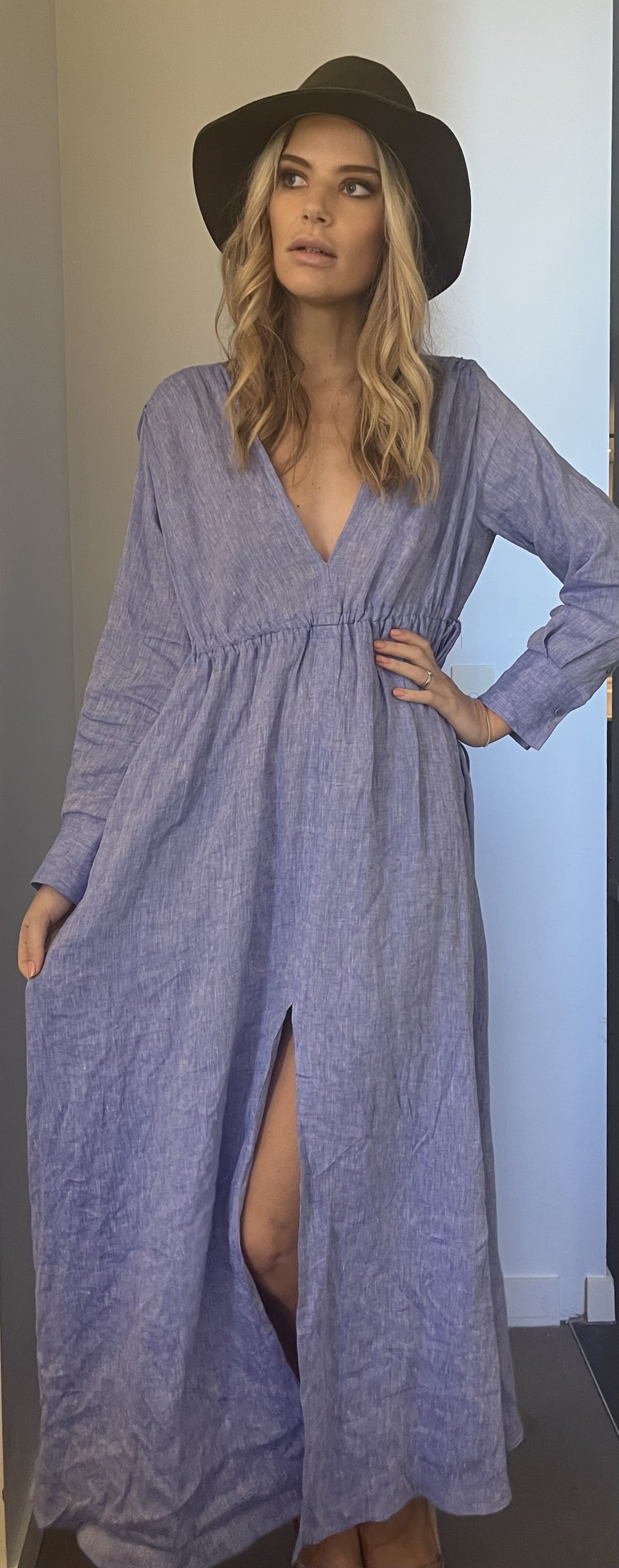 Designer rental Scanlan Theodore Italian Linen V Neck Dress