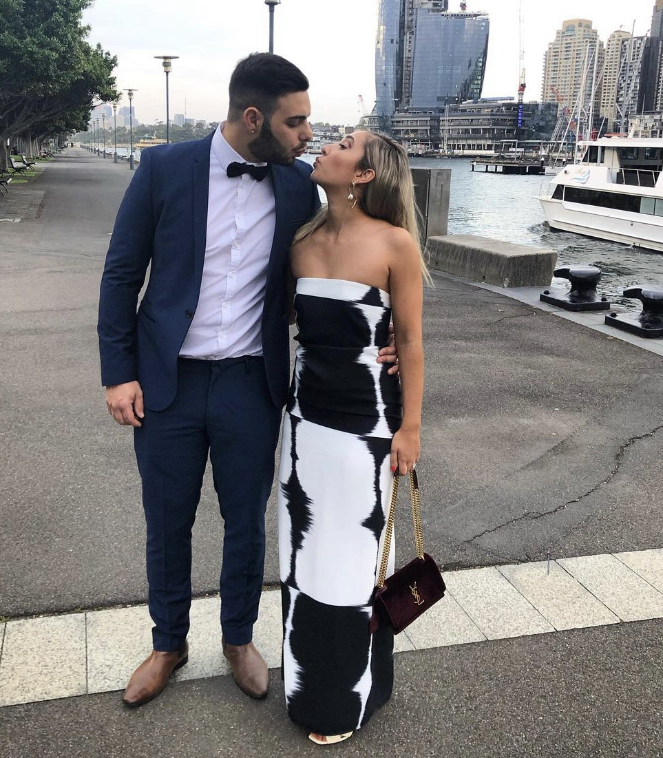 Loan a Other Carla Zampatti