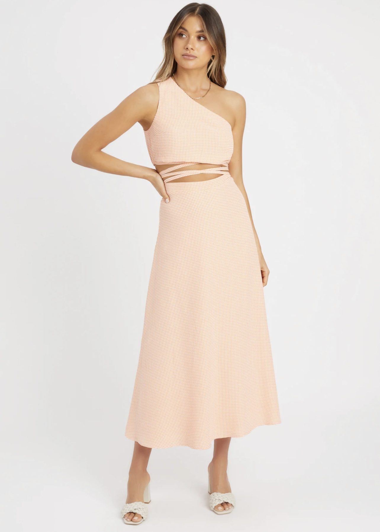 Loan a Orange Kookai