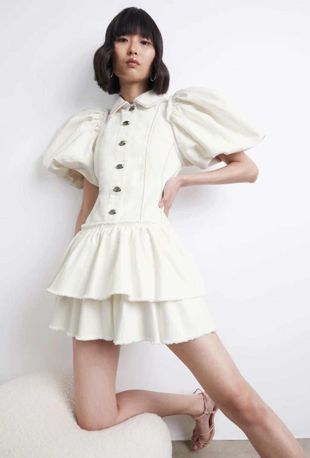 Formal rental White Aje