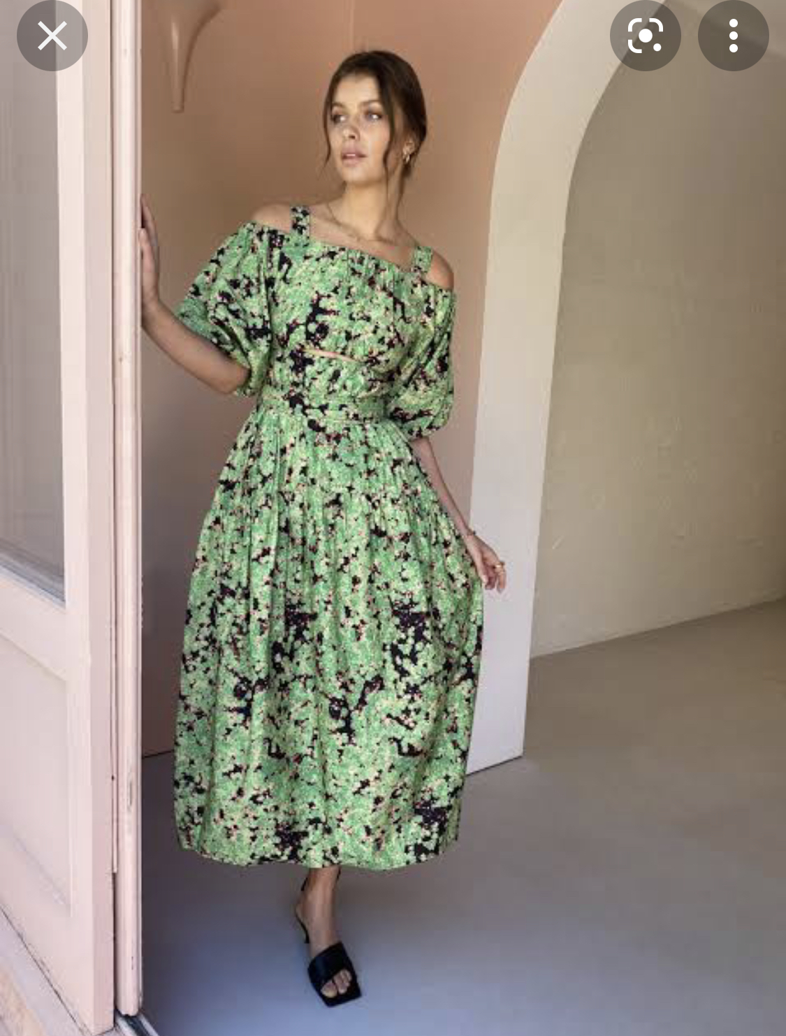 For rent a Green Camilla And Marc