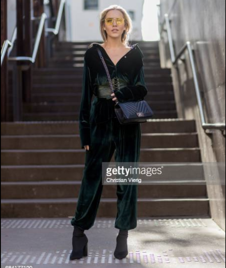 Hire a Isabelle Quinn Stevie Velvet Set