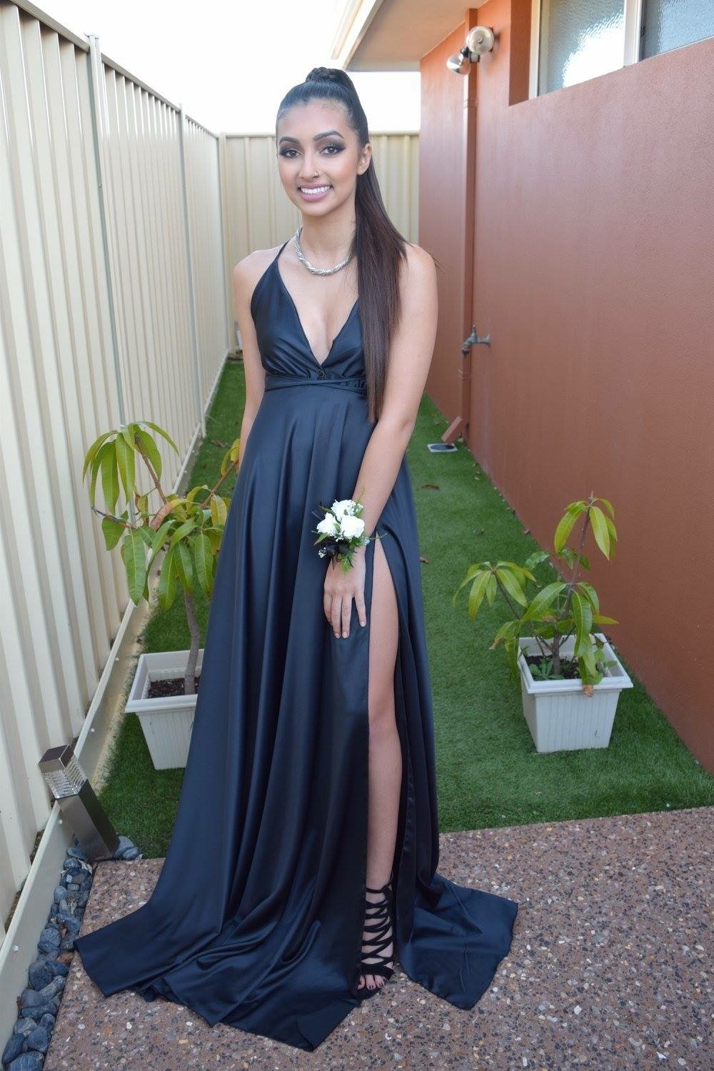 Natalie Rolt Black rental