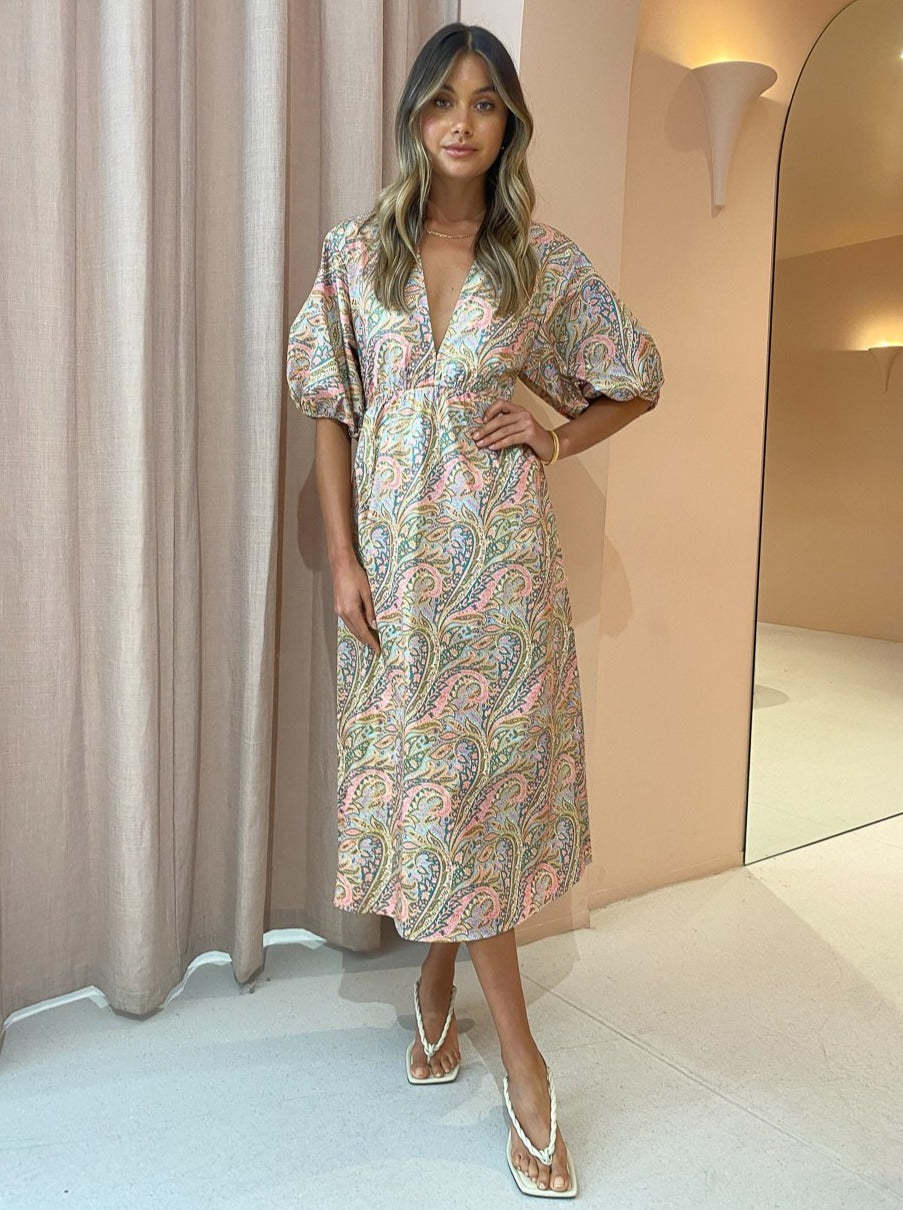 Loan a Suboo Lennon Backless Dress (Paisley)