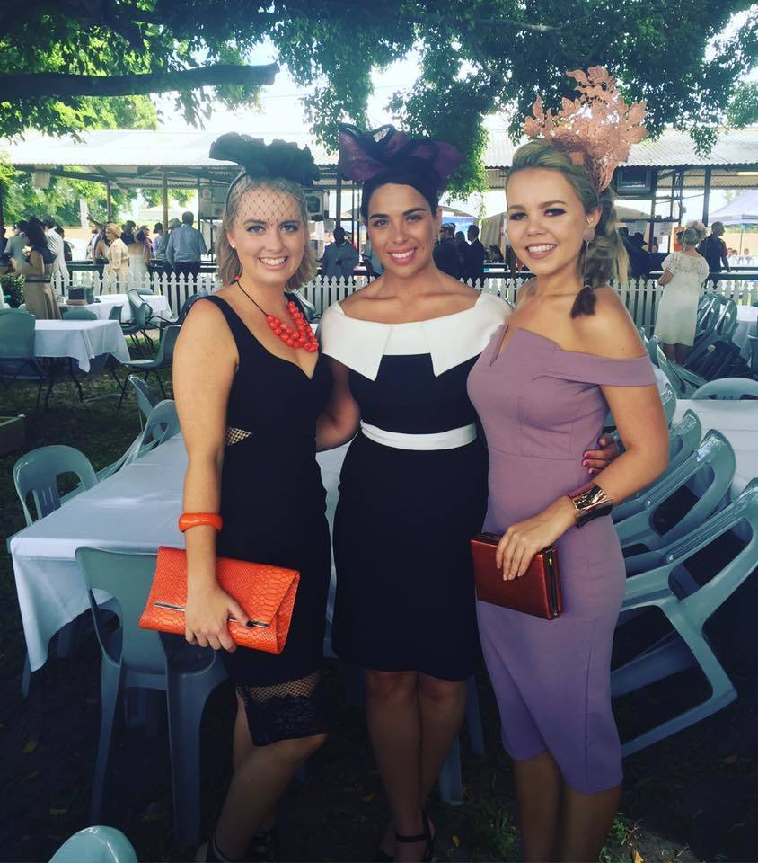 Rental Cue Off The Shoulder White And Black Dress