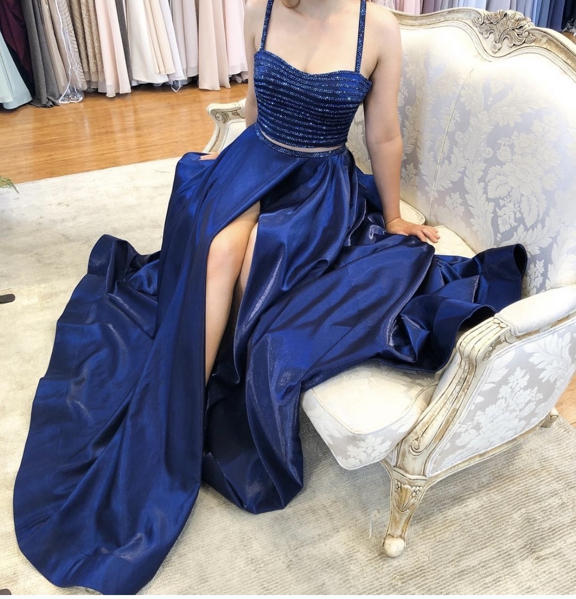 La Femme Blue rental