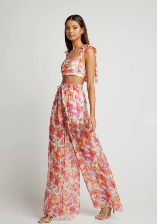 Borrow a Pink Sofia The Label