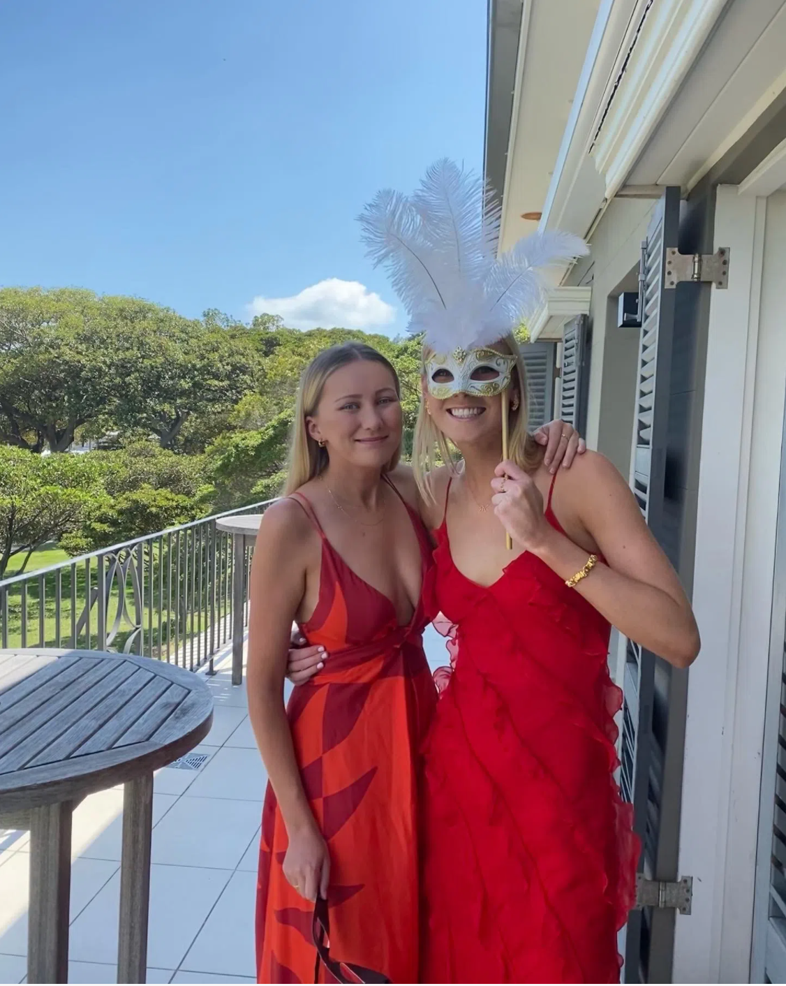 Manning Cartell Red to hire