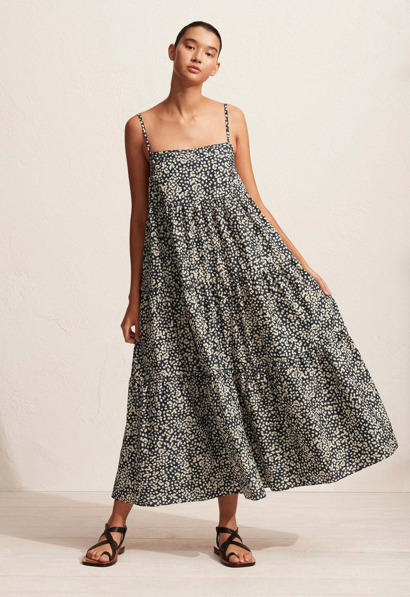 Rent a Black Matteau