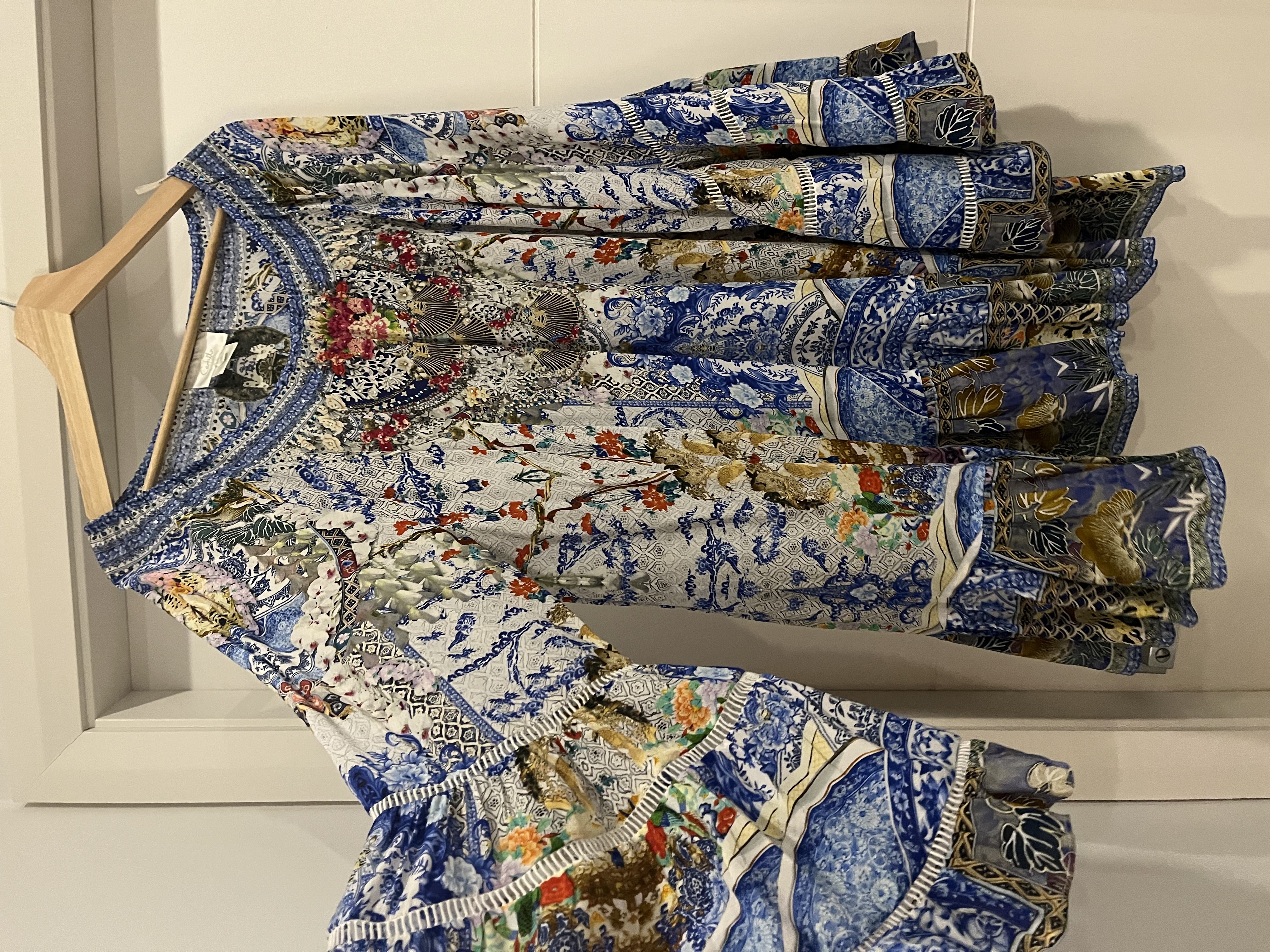 Loan a Other Camilla