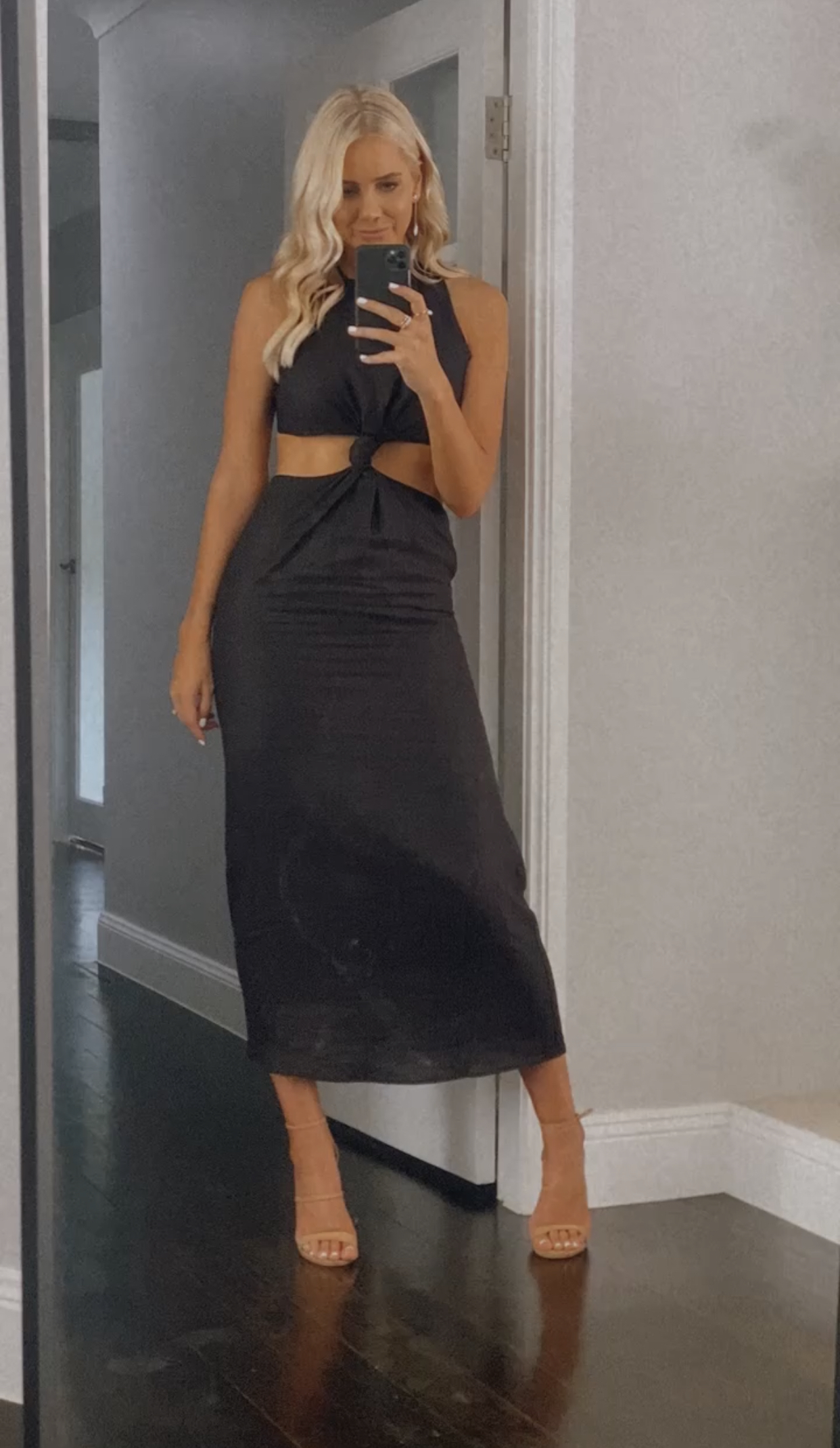 Designer rental Favr The Label Ludi Knot Dress