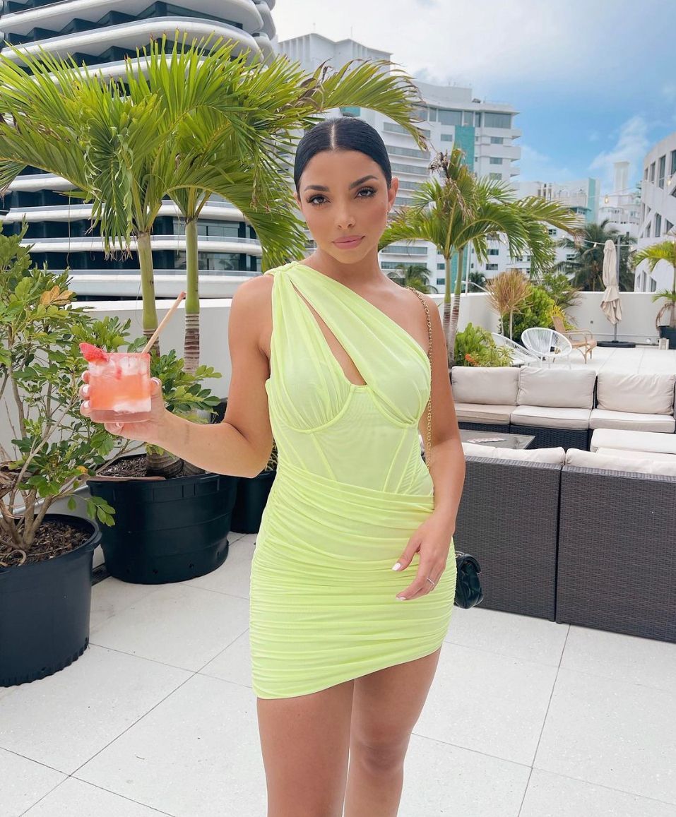 Loan a House Of Cb Clementine Lime Cut Out Mini Dress