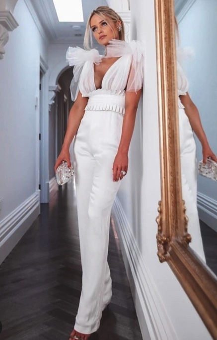 Eliya The Label White for loan