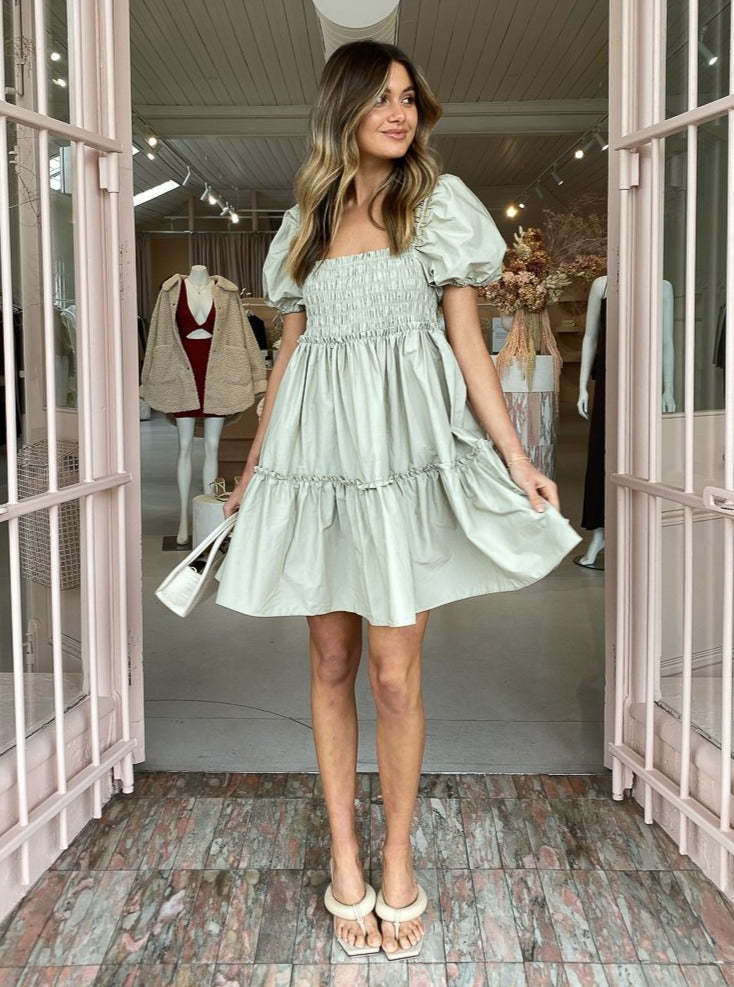 Steele Beige to rent