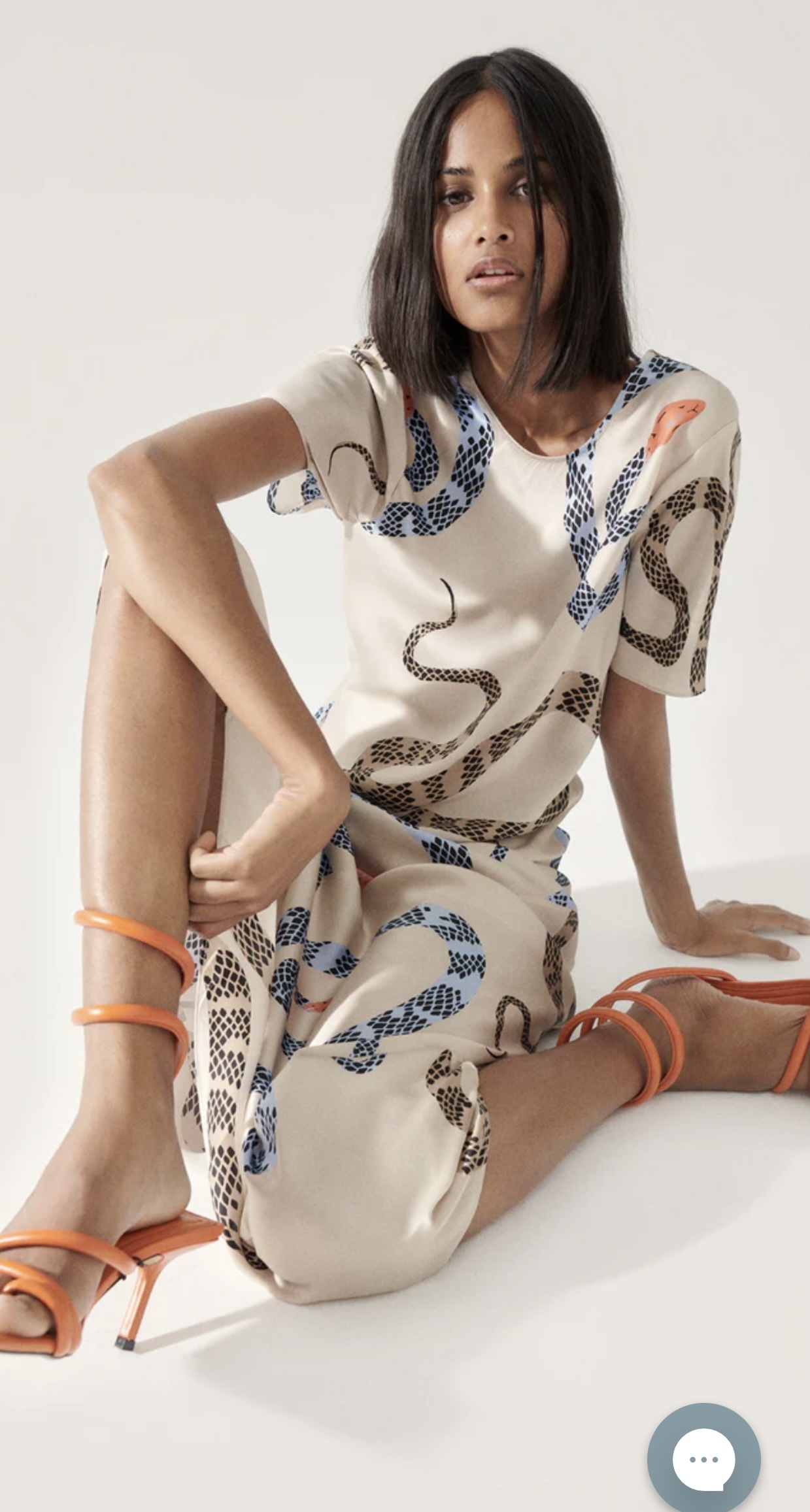 Designer rental Beige Silk Laundry