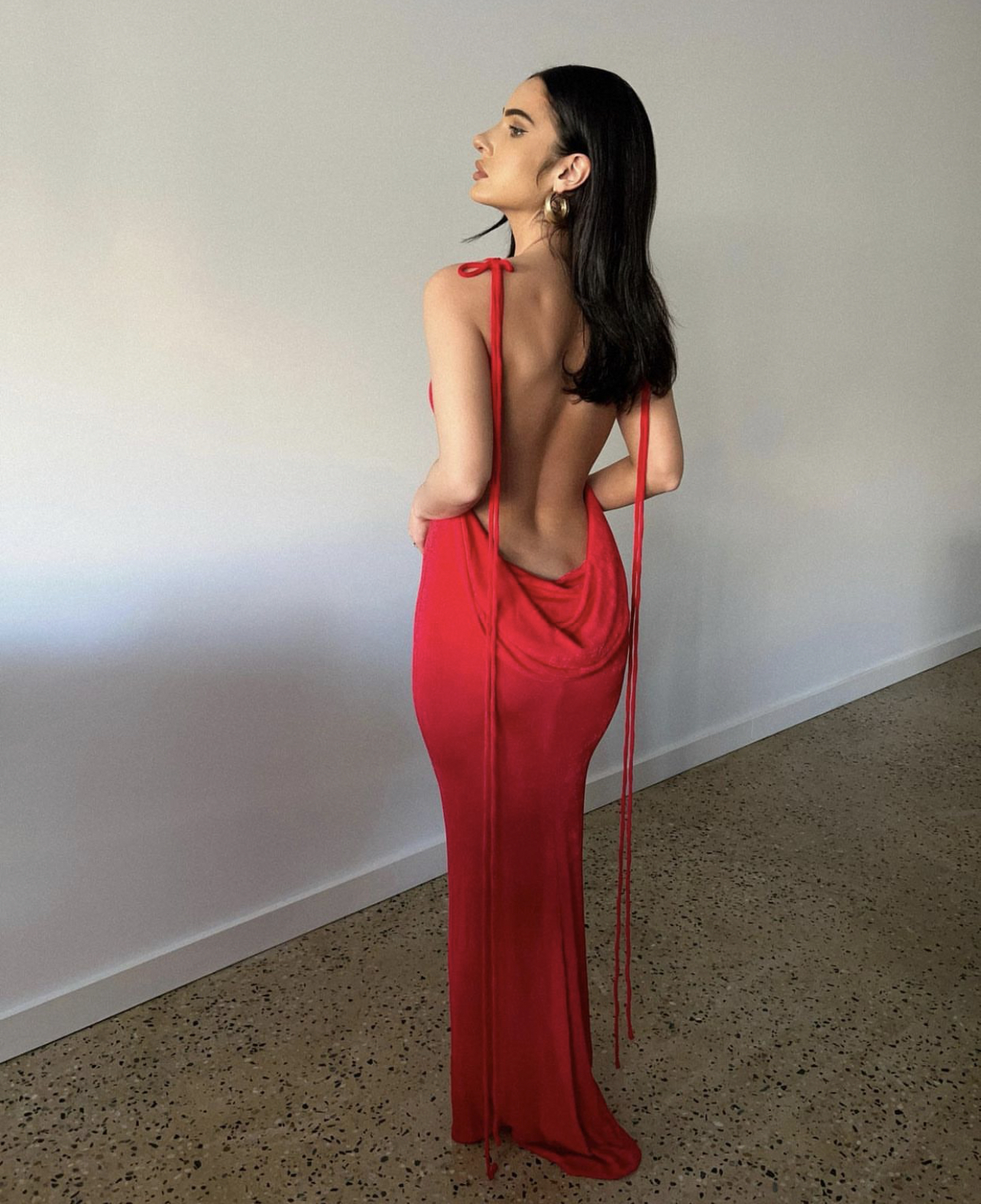 Melani The Label Red to rent