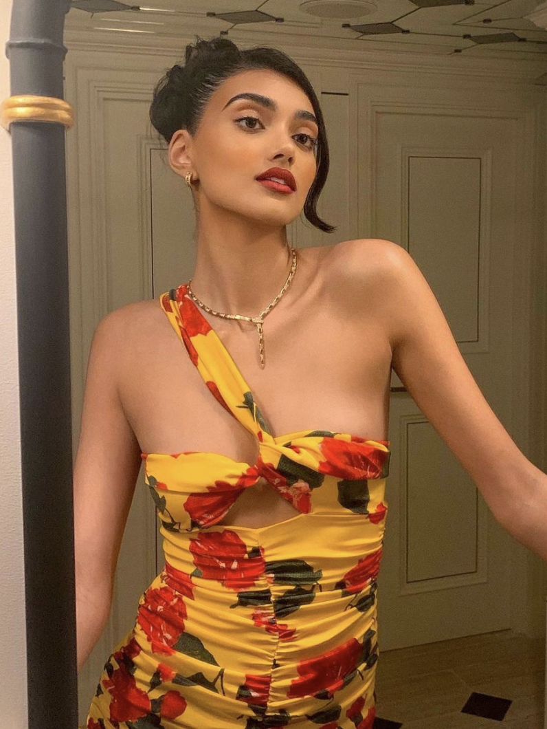 Loan a Yellow Magda Butrym