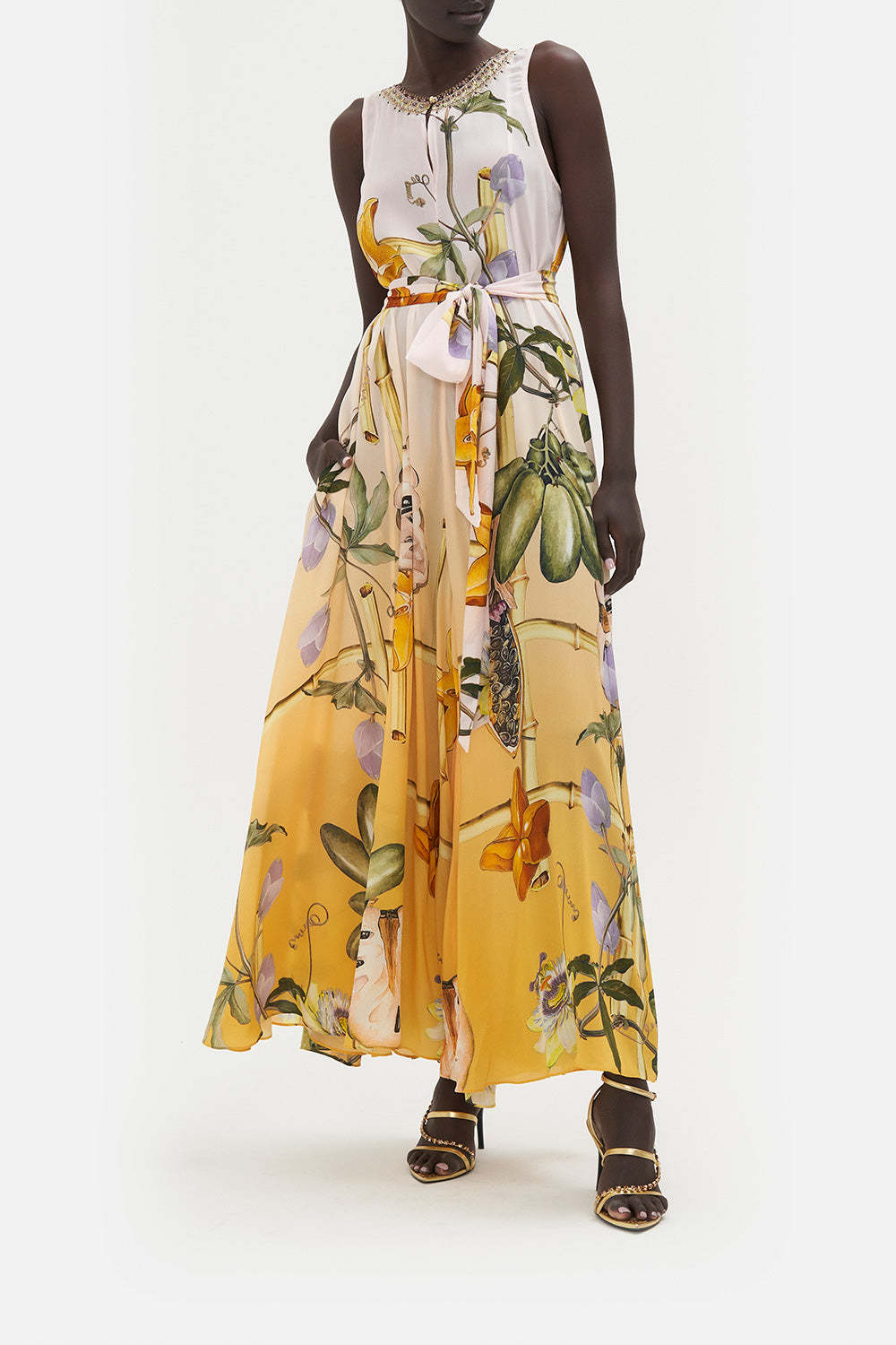 Borrow a Yellow Camilla