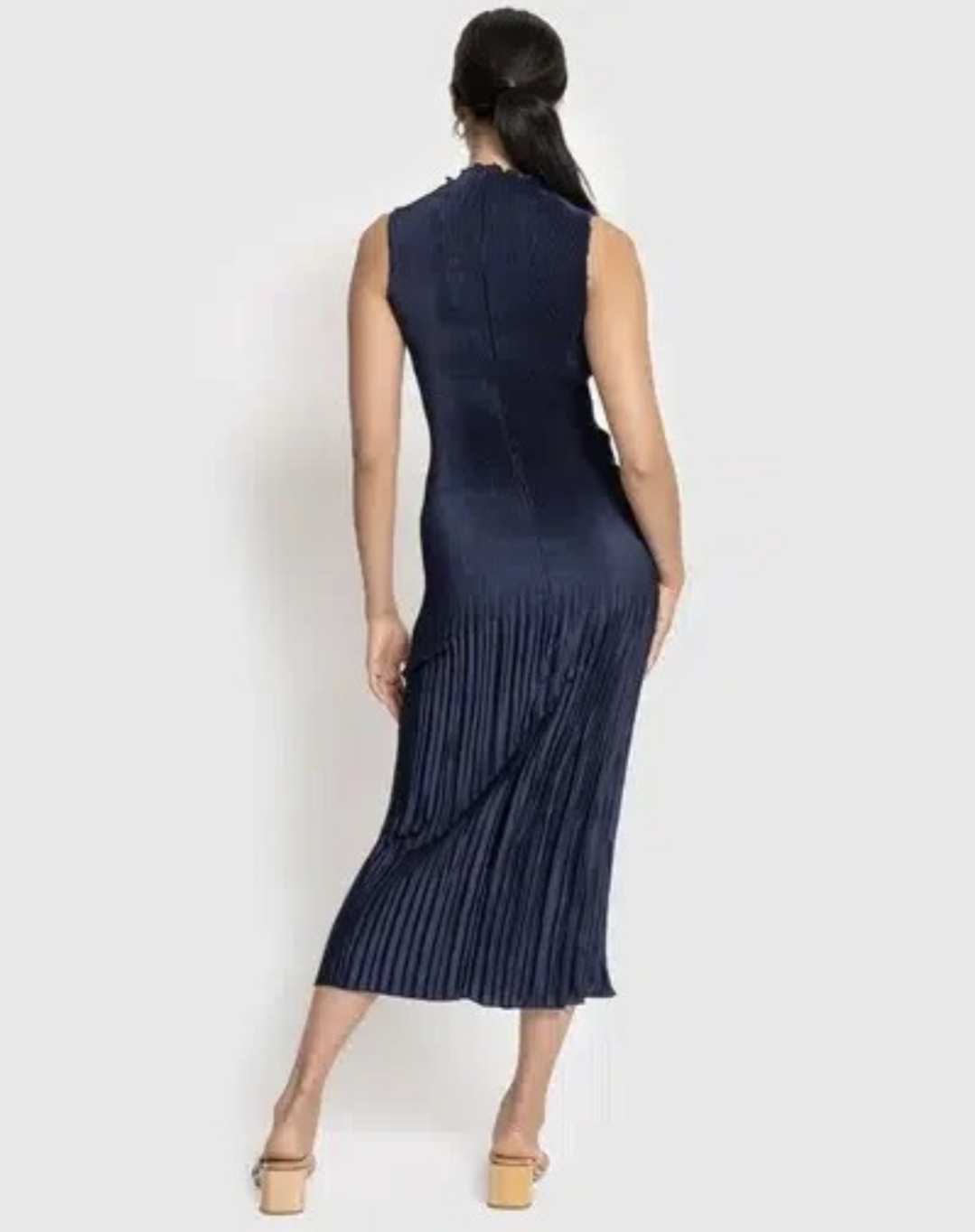Loan a Lidee Soiree Pleated Dress