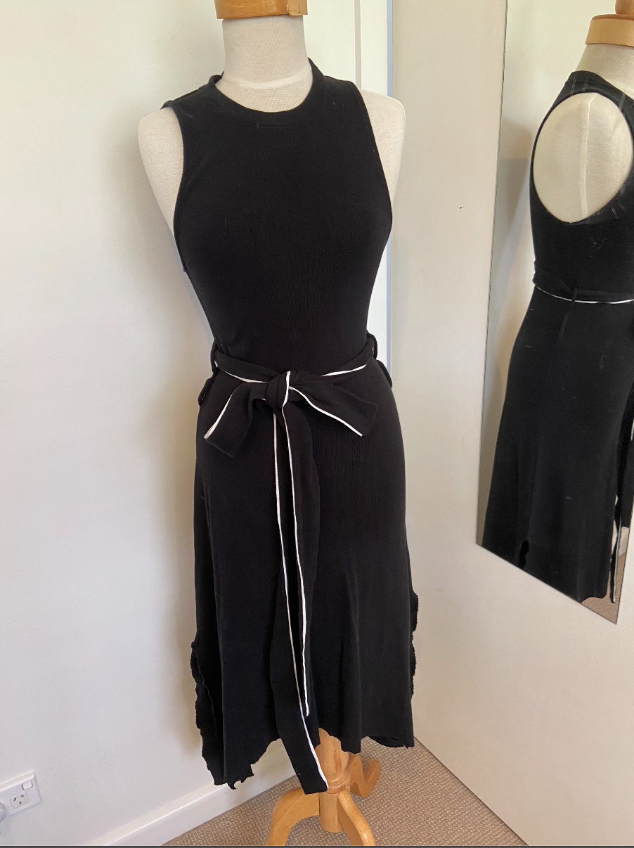 Viktoria & Woods Black for rent