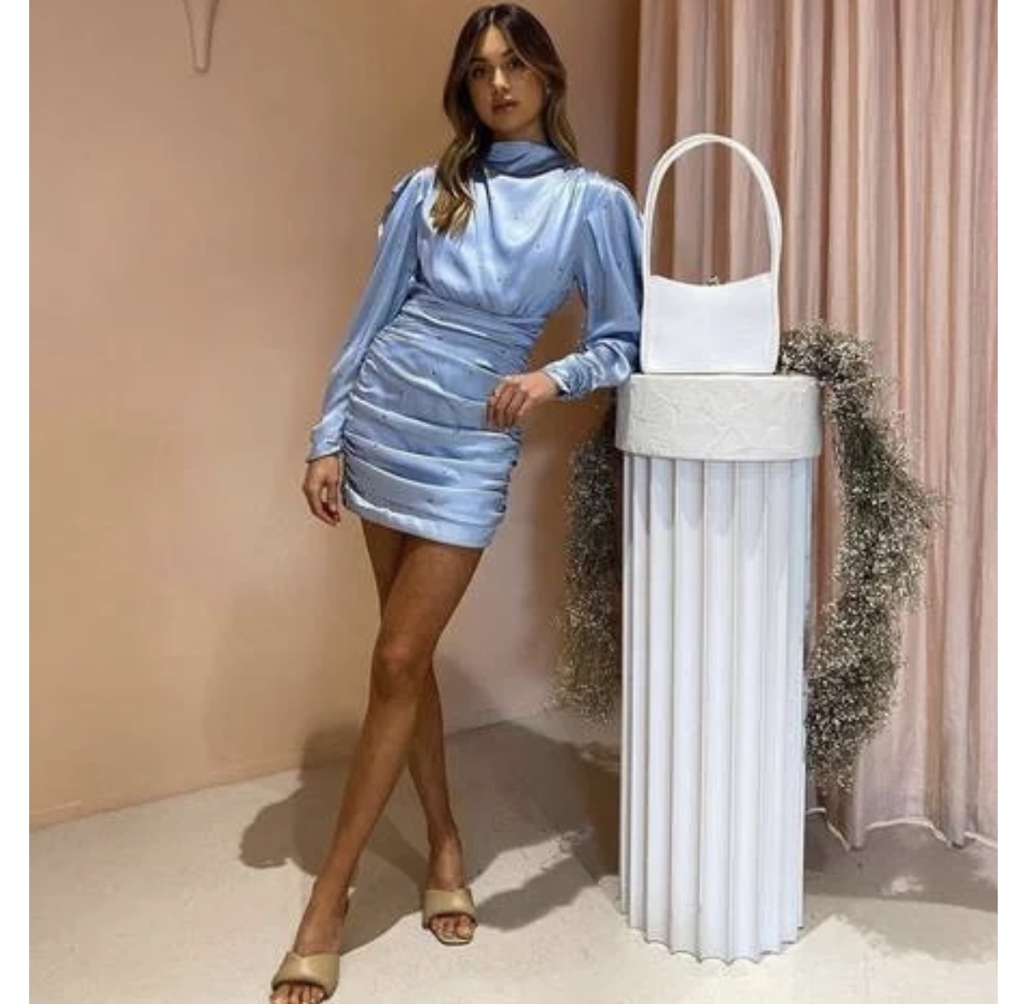 Hire a Blue Saint Armont