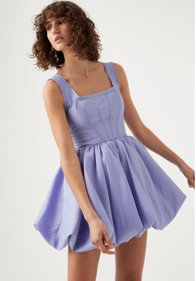 For rent a Purple Aje