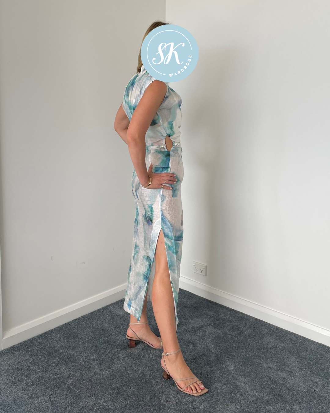 Borrow a White Rachael Gilbert