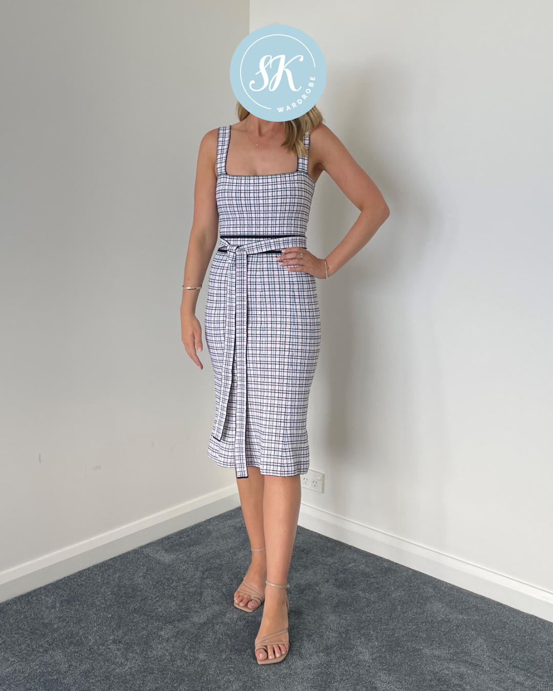 Hire a Scanlan Theodore Crepeknit