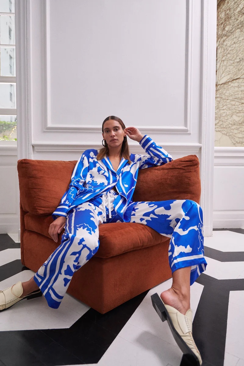 Sir The Label Blue to hire