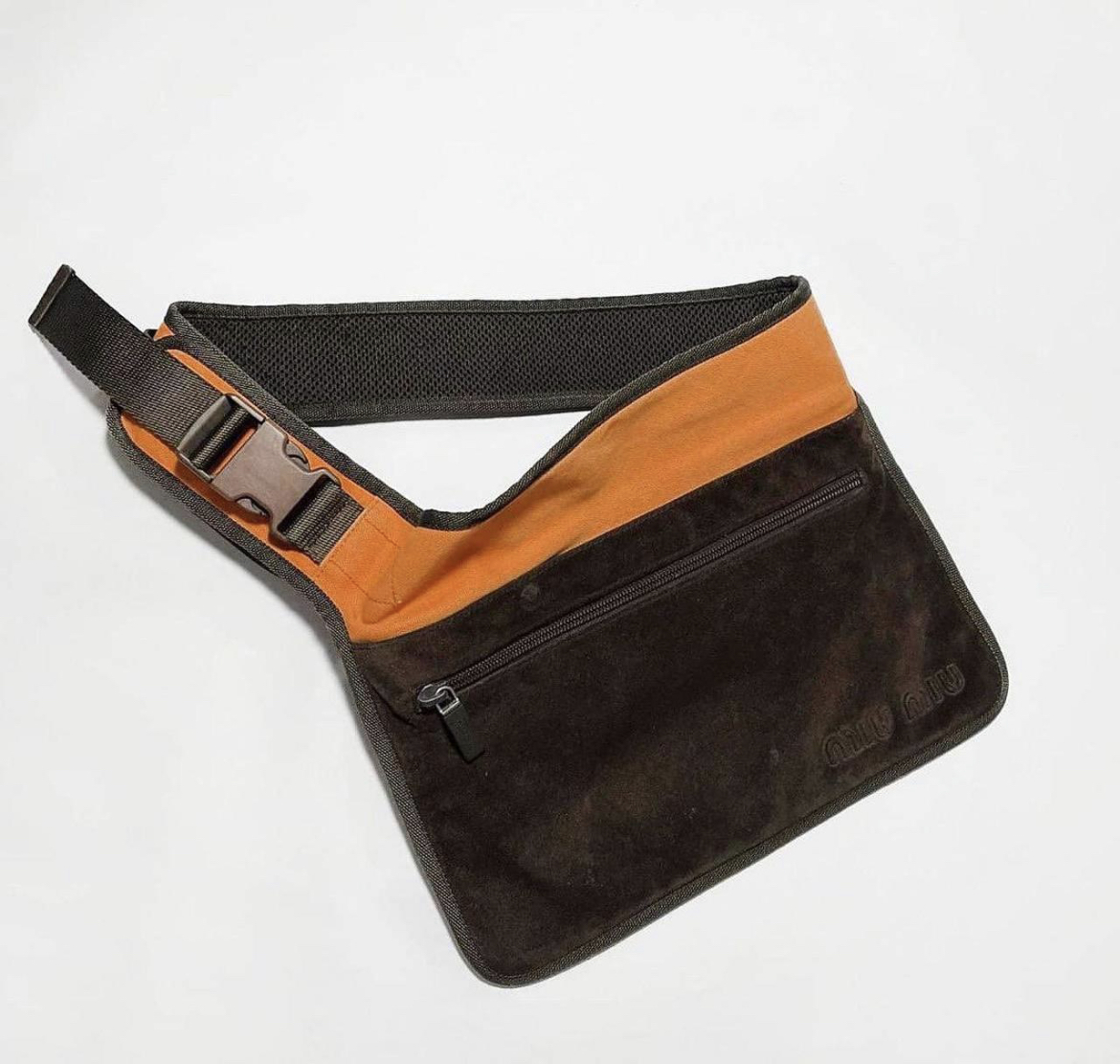 Miu Miu Brown to borrow