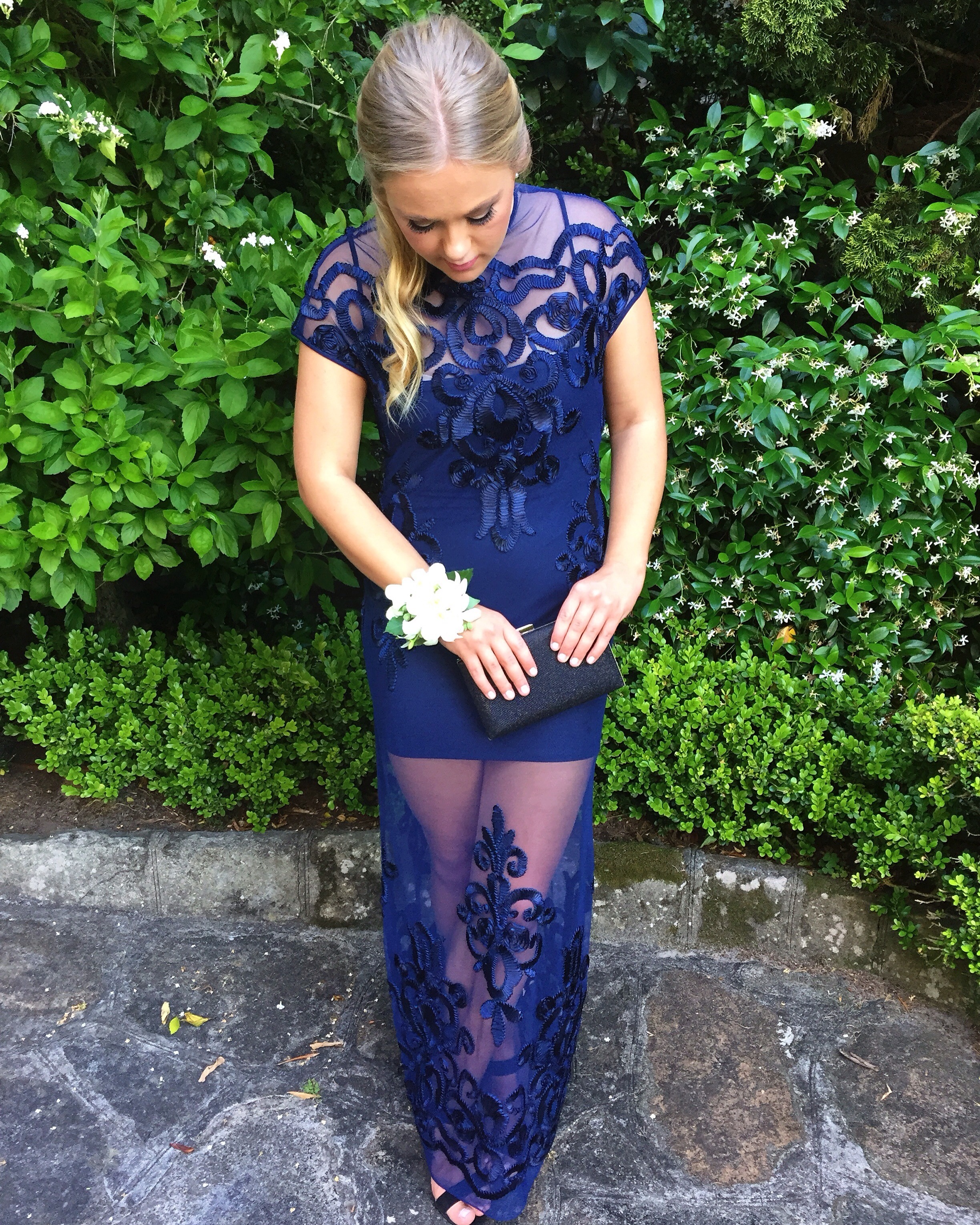 Carla Zampatti Navy to lend