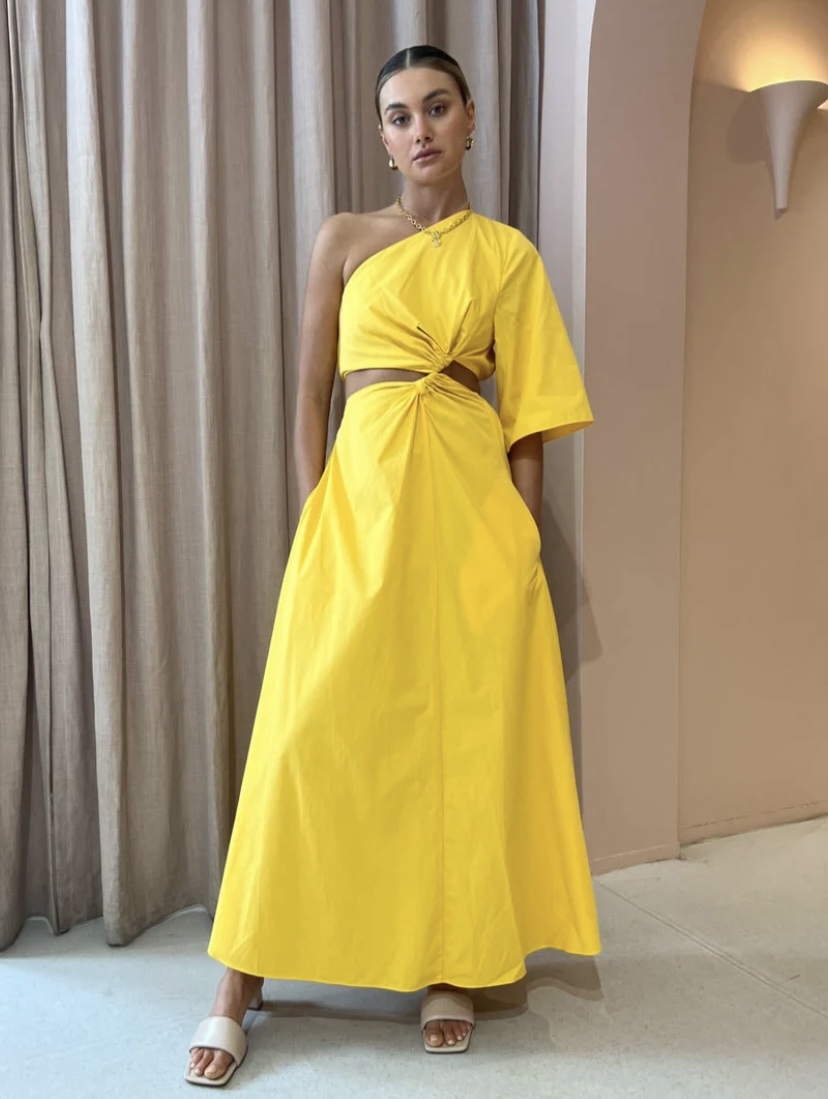 For rent a Yellow Camilla And Marc