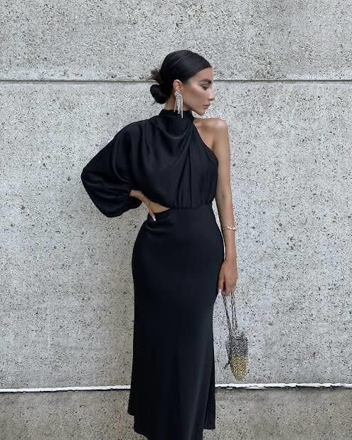 Sheike Black to rent