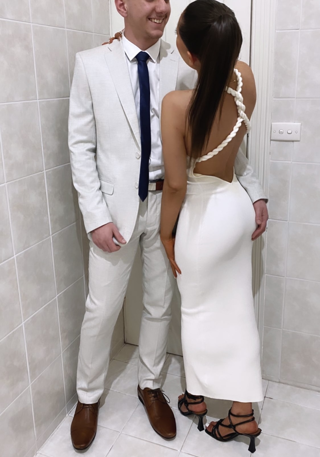 Loan a White Dion Lee