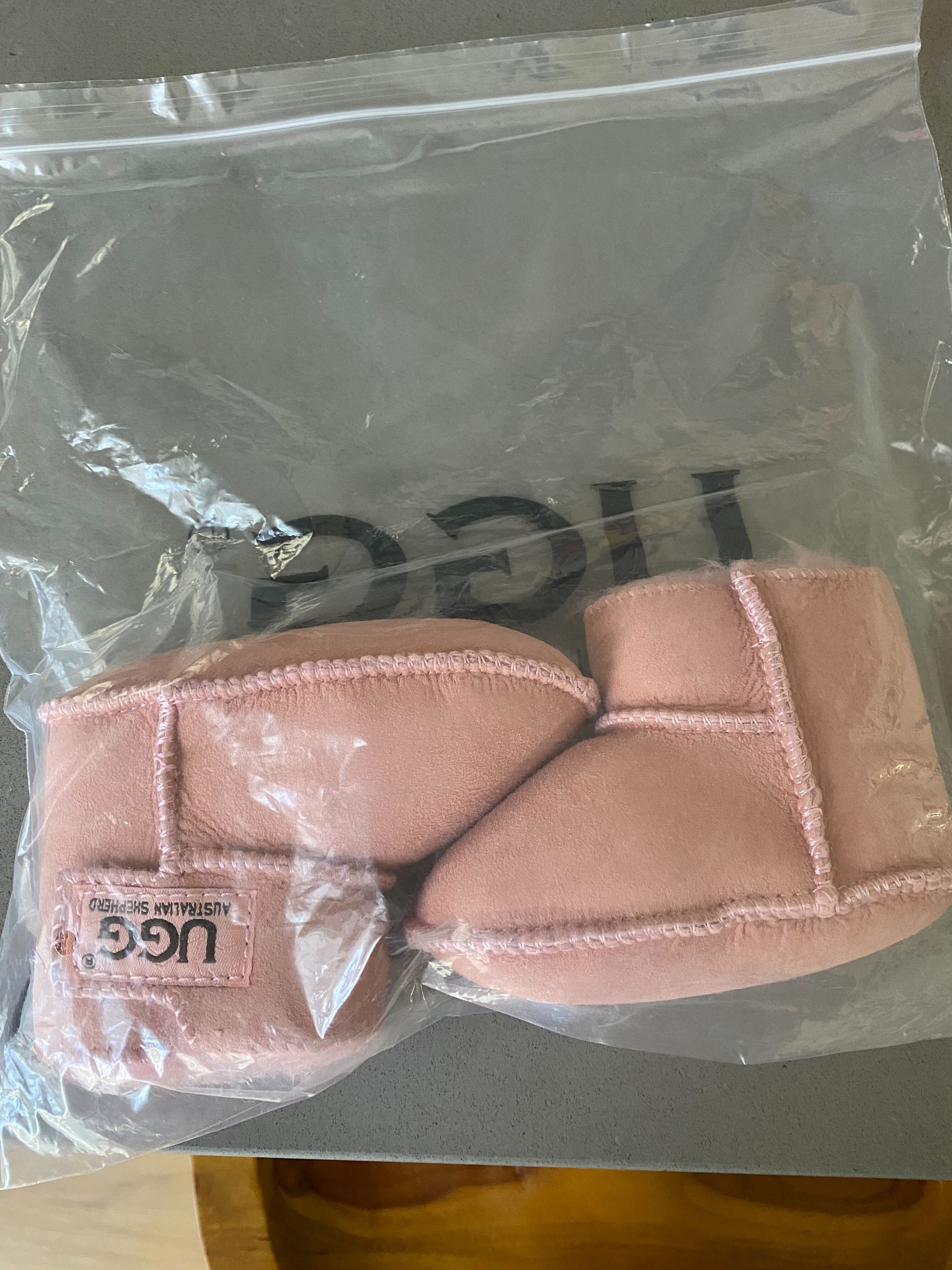 Borrow a Mac Duggal Lbddd