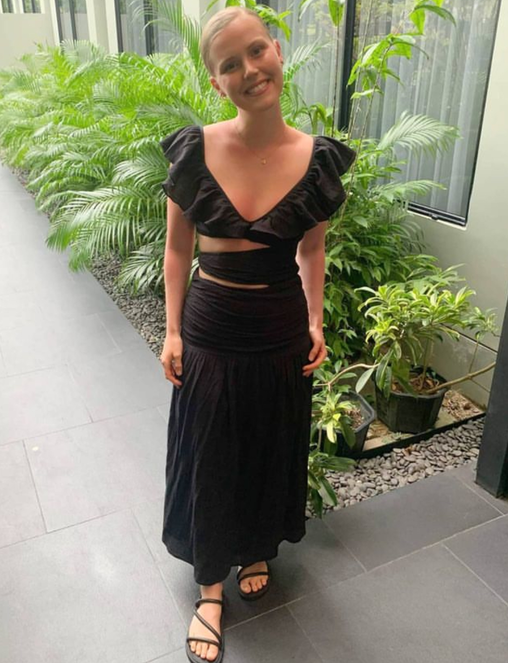 Designer rental Black Suboo