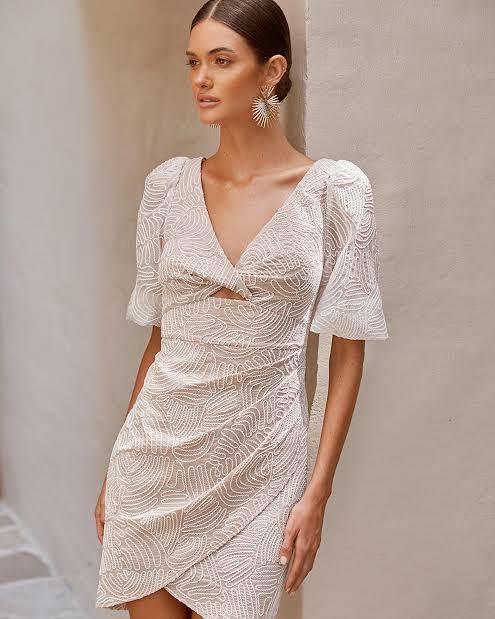 Formal rental Sheike Anais Lace Dress