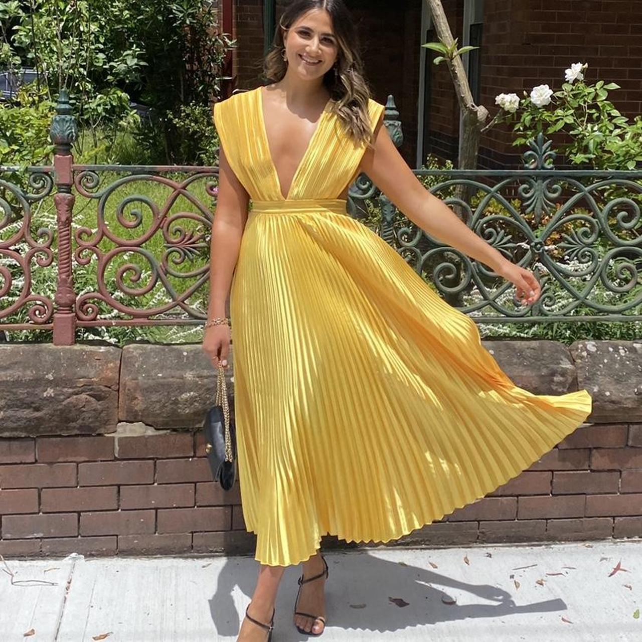 Lidee Yellow to borrow