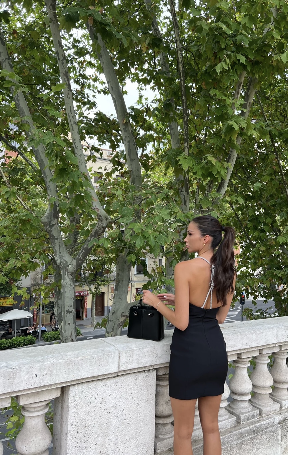 Borrow a Bianca And Bridgett Kohl Black