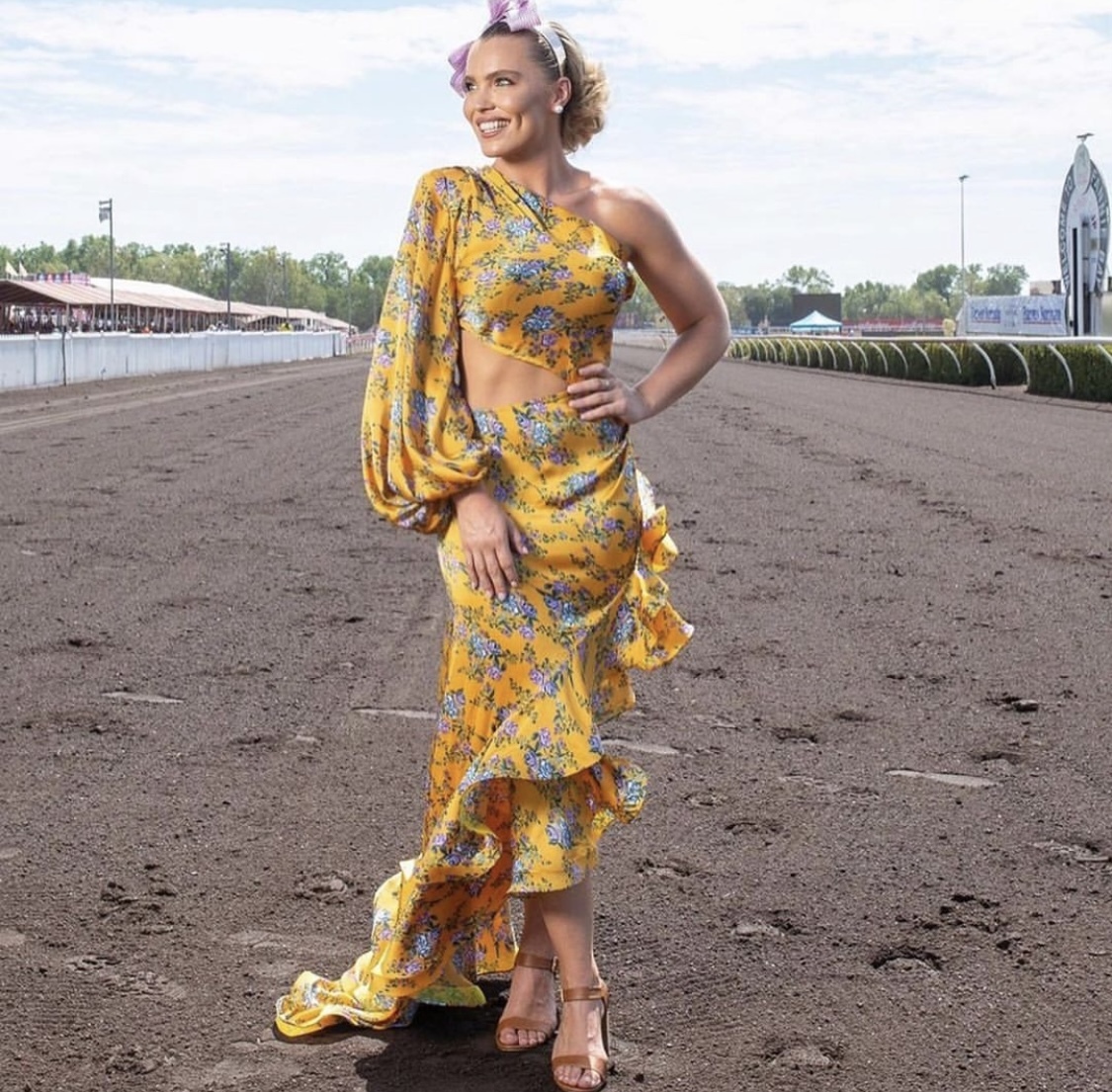 Rent a Yellow Bronx And Banco