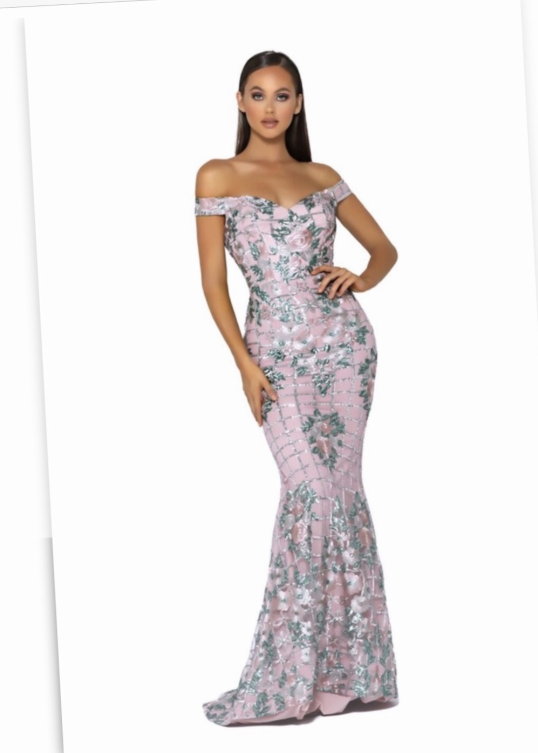 Portia And Scarlett Pink to loan