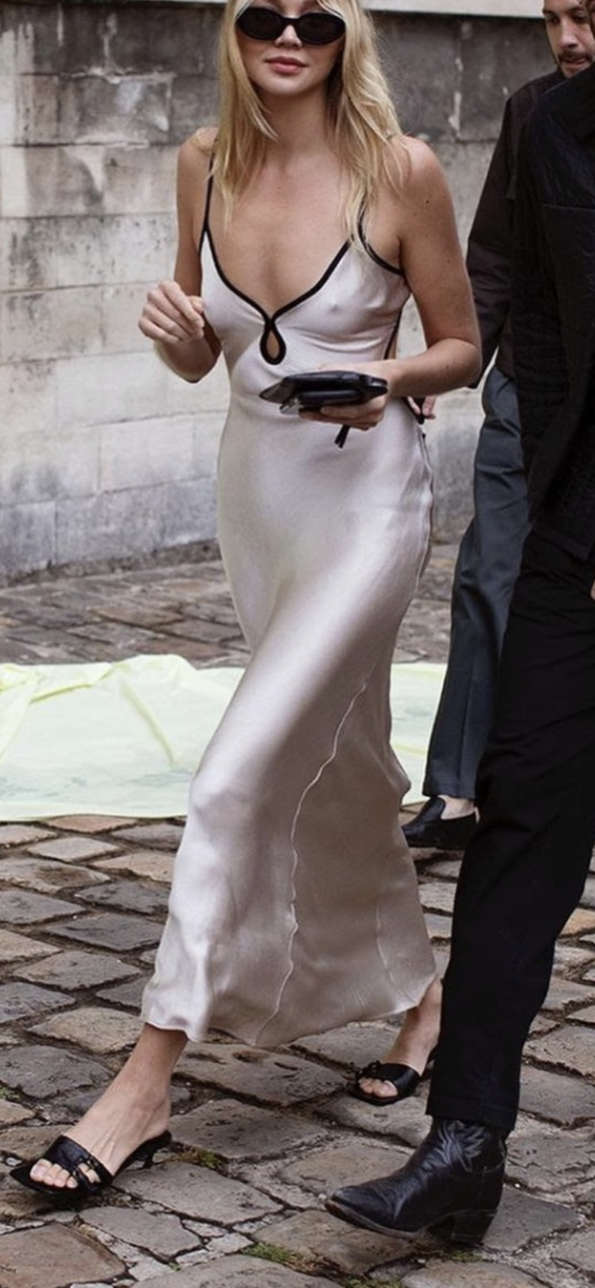 Bec + Bridge Beige for lend