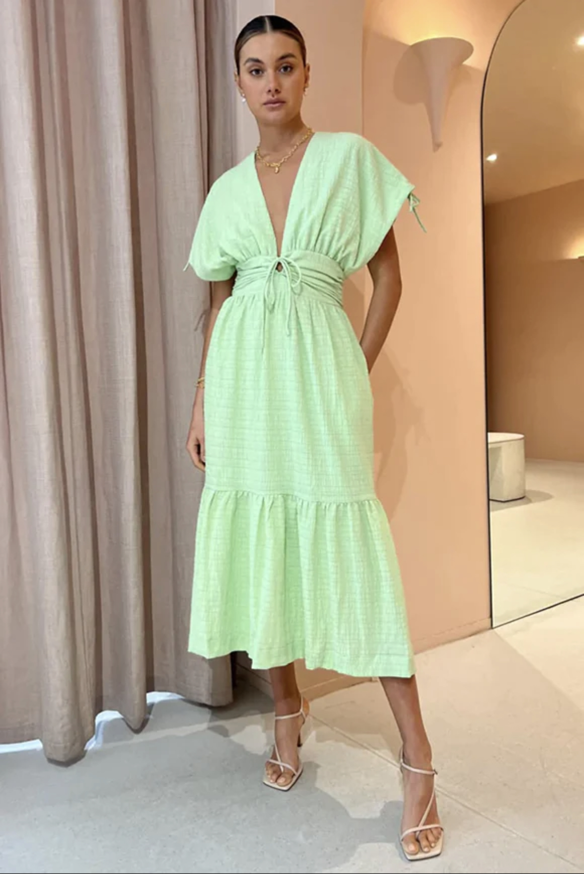 Loan a Sovere Lucid Midi Dress