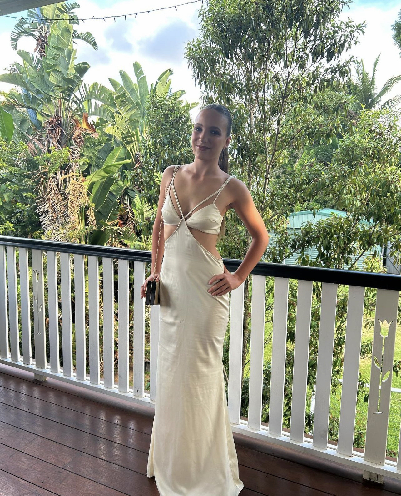 Camilla Coelho White for rent